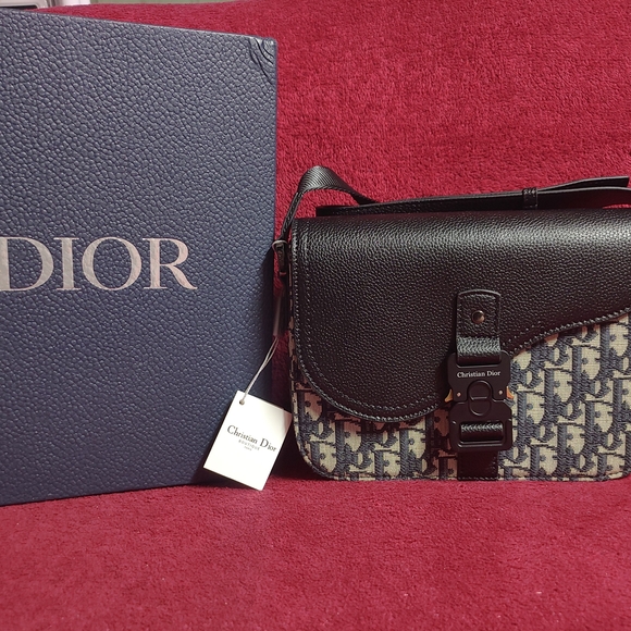 Dior Set Box, Authenticity Card,Dust Bag Included - Picture 5 of 9